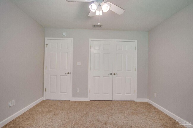 Building Photo - 3569 S Hampton Way