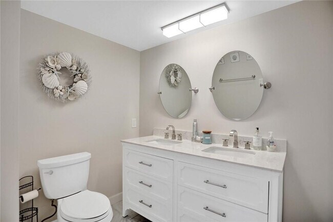 Building Photo - 5200 N Ocean Blvd