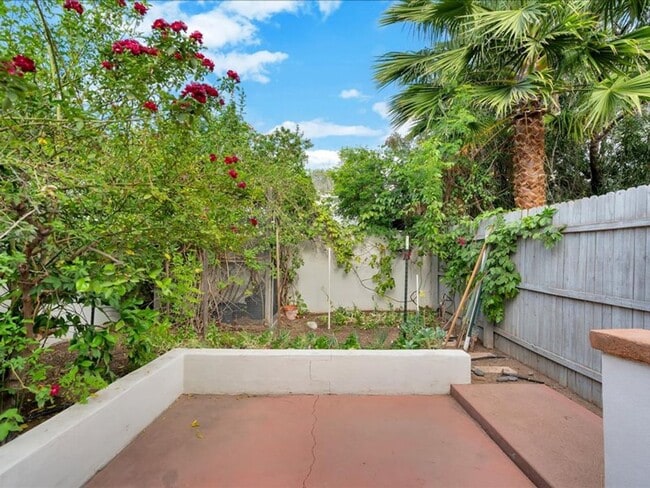 Building Photo - Charming Mission Style Home with Guest House & One Block from Arizona Inn