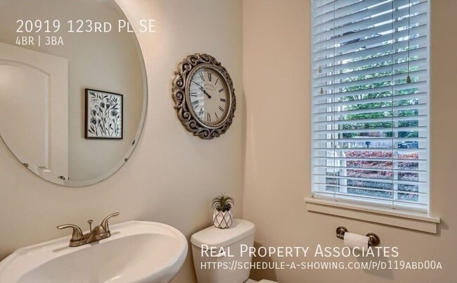 Building Photo - 20919 123rd Pl SE