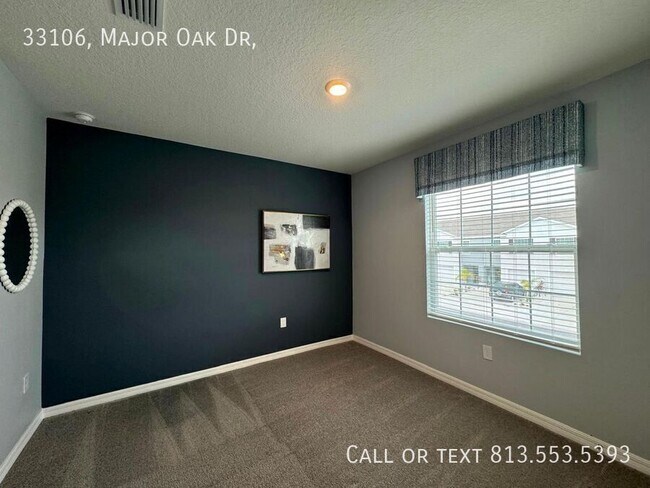 Building Photo - 33106 Major Oak Dr
