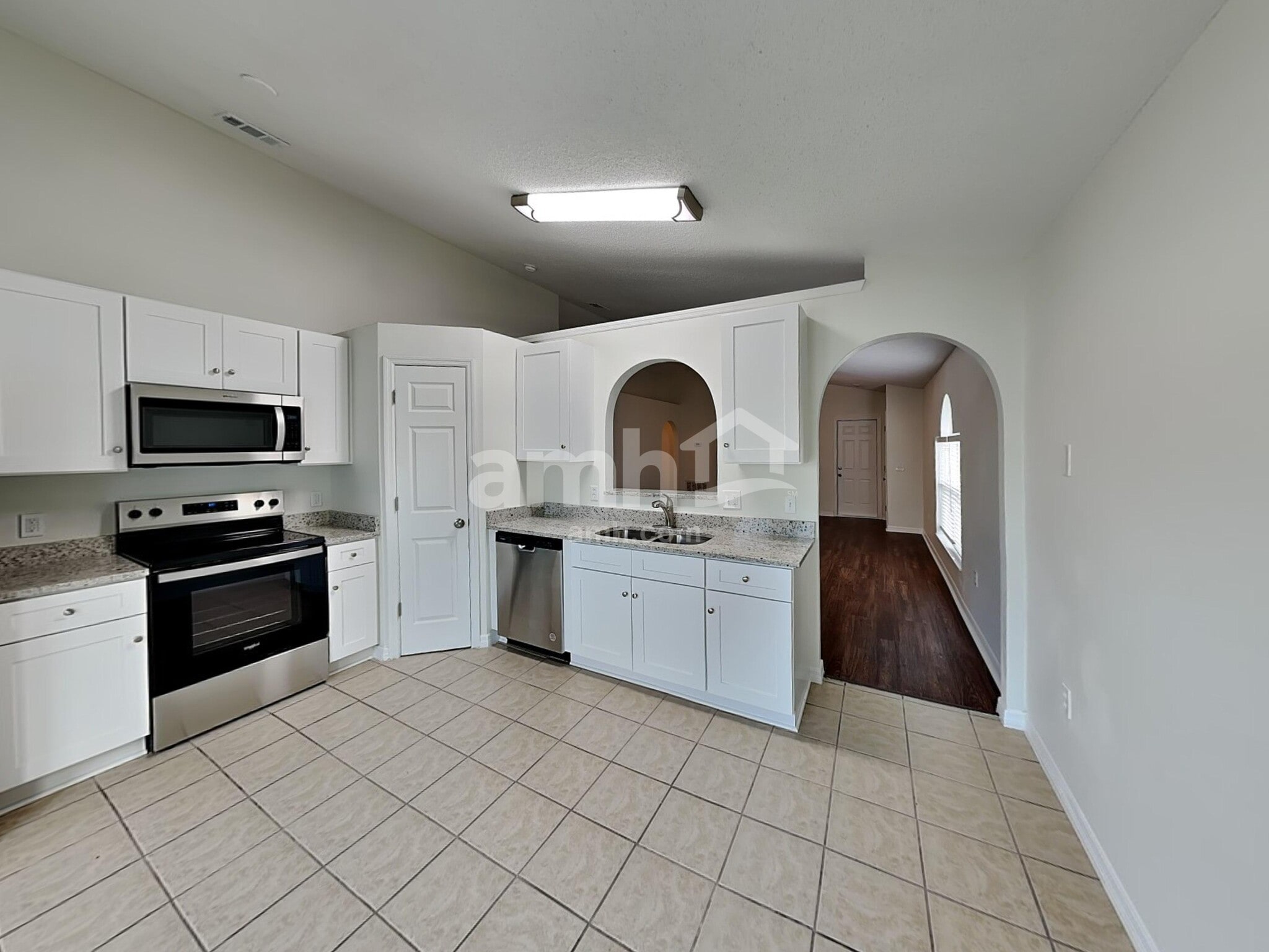 Building Photo - 7740 Harbor Lake Dr