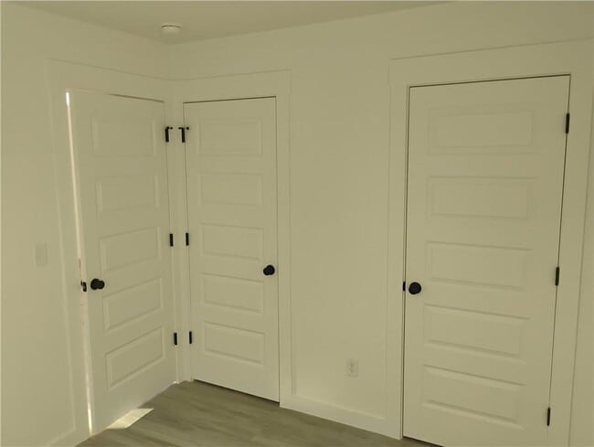 Building Photo - 951 Reading RR Ln