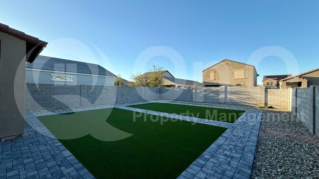 Building Photo - 40414 W Sunland Dr