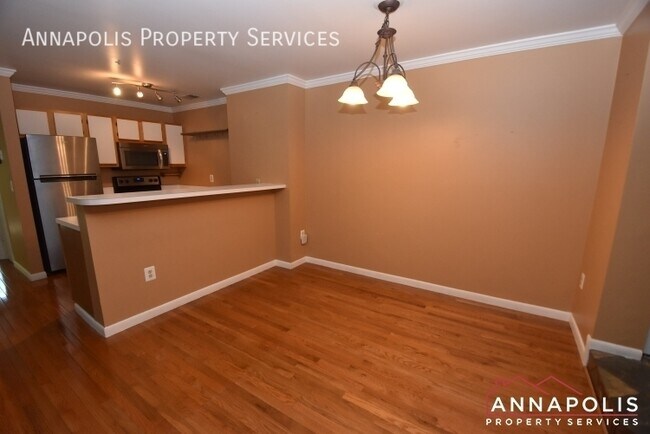 Building Photo - 10G Greystone Court-