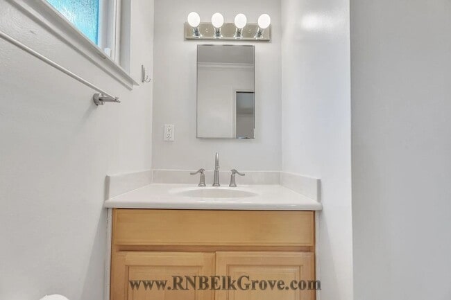 Building Photo - 4930 Bonniemae Way