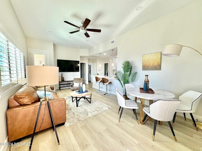 Building Photo - 2032 E River Rd