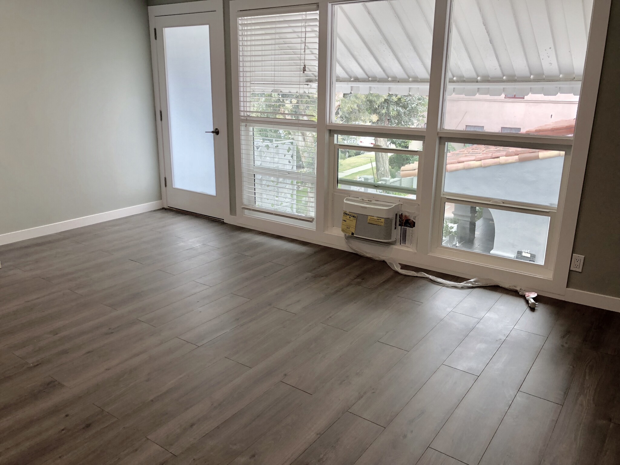 Building Photo - 1139 S Corning St