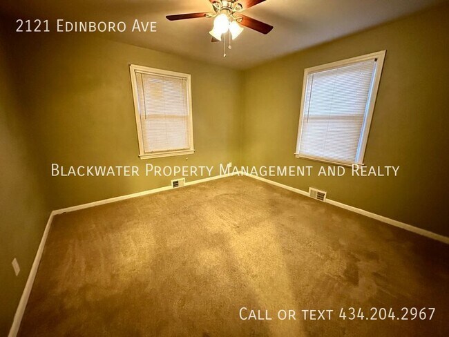 Building Photo - Move In Special! 1/2 Off First Full Month'...