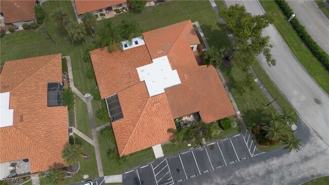 Building Photo - 1426 Park Shore Cir