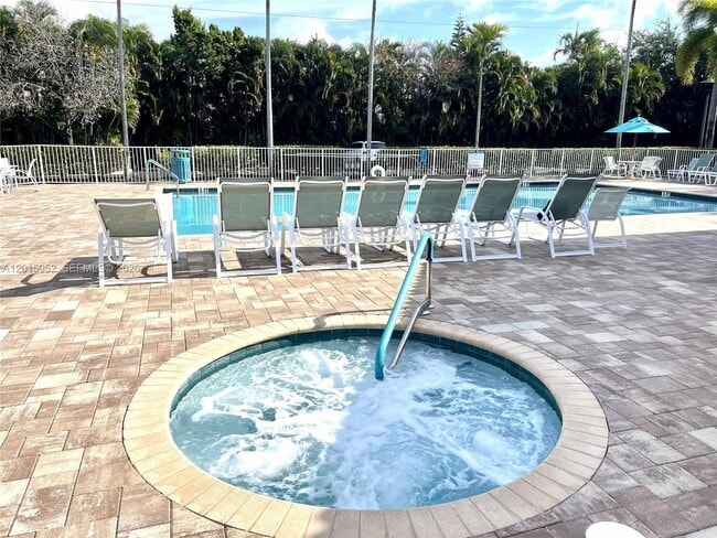 Building Photo - 2450 S Coral Trace Cir