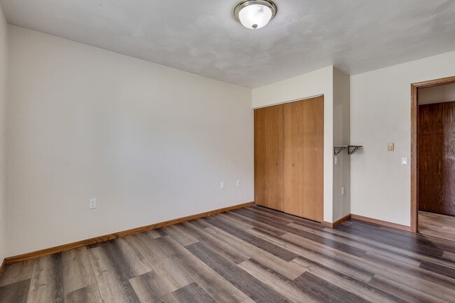 Building Photo - Steiner Terrace Apartments