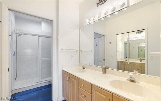 Building Photo - 5928 Sand Wedge Ln