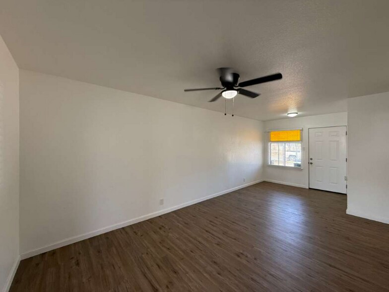 Building Photo - 230 Craigmont Ln