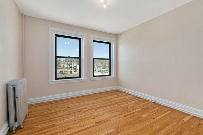 Building Photo - 648 Washington St