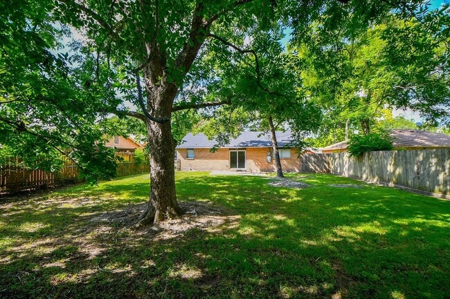 Building Photo - 5709 Arthington Ave