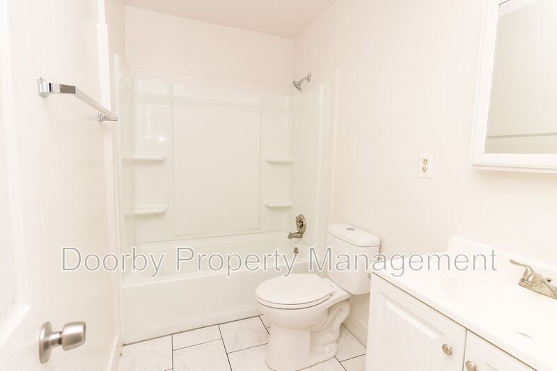 Building Photo - 3728 Chula Vista Dr