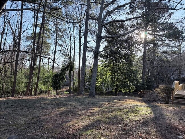 Building Photo - 1863 Mt Vernon Rd