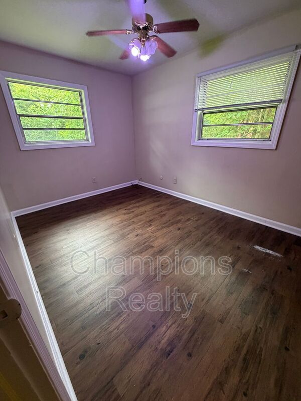 Building Photo - 2316 Wellborn Dr