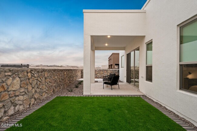 Building Photo - 828 Acton St