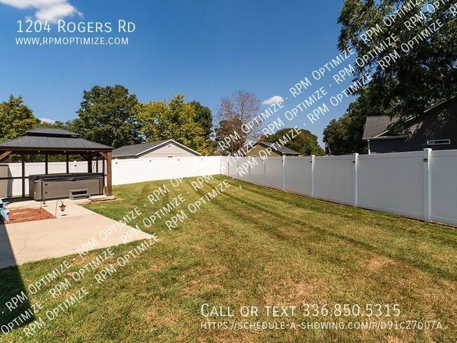 Building Photo - 1204 Rogers Rd