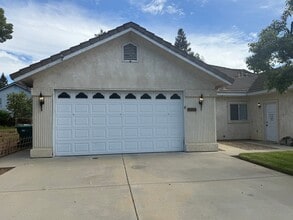 Building Photo - 1296 Woodhaven Ln