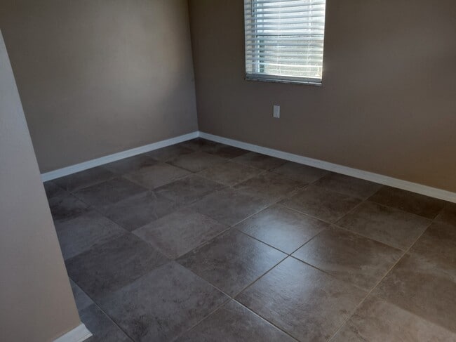 Building Photo - 3513 SE 22nd Ave