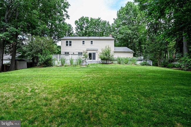 Building Photo - 12127 Holly Knoll Cir