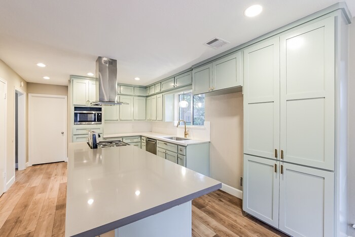 Building Photo - 11818 Oakcroft Dr