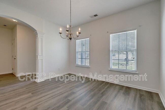 Building Photo - 459 Green Park Ln