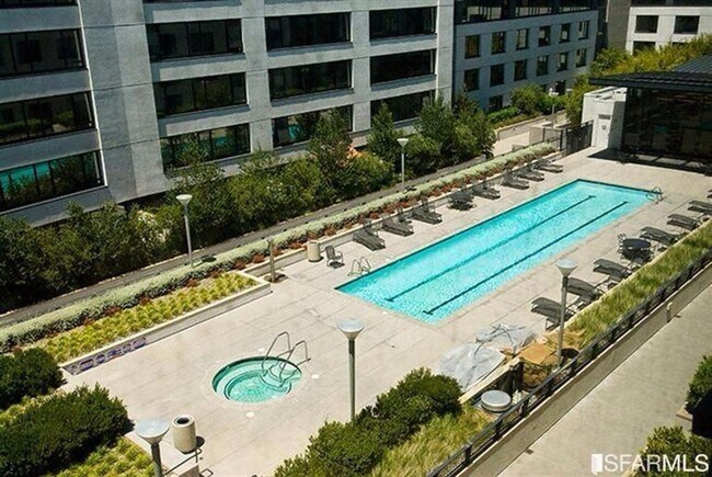 Building Photo - 2 BD 1.5BA Condo with Views! Location! Pen...