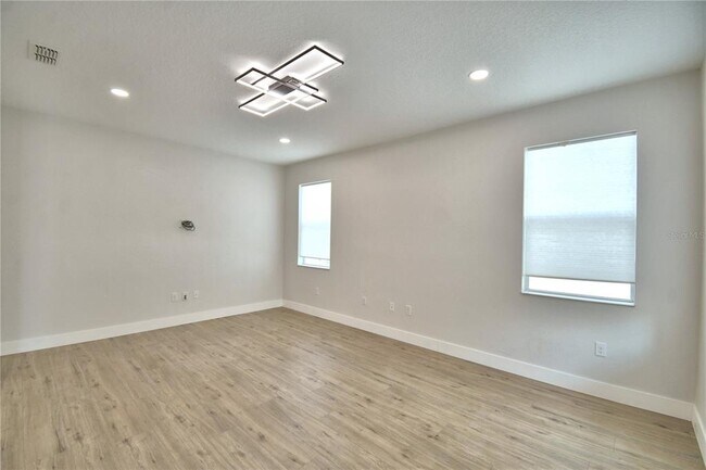 Building Photo - 2673 Calistoga Ave