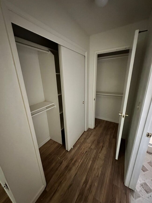 Building Photo - 1359 Dove St