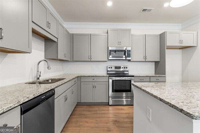 Building Photo - 10 Felton St