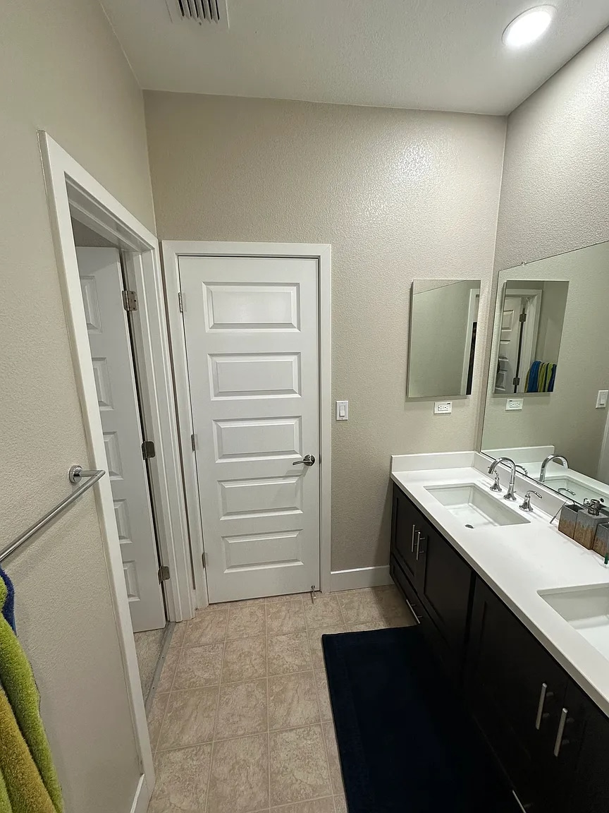 Building Photo - 38024 Luma Ter
