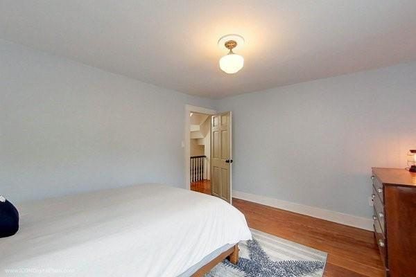 Building Photo - 300 Broadway