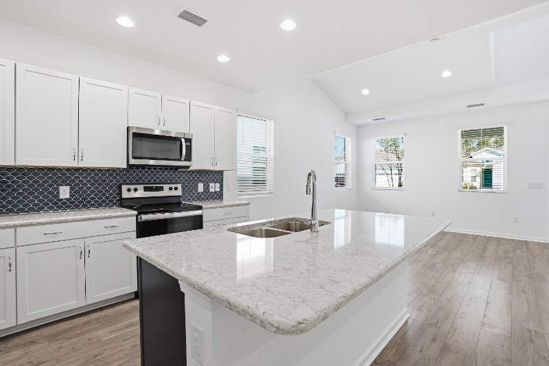 Building Photo - 8632 Tropics Ave