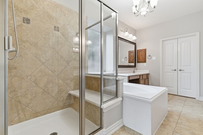 Building Photo - 414 Woodpecker Forest Ln