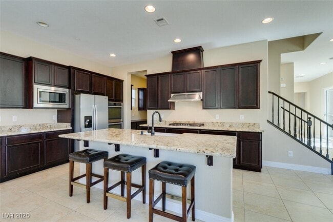 Building Photo - 1919 Foro Romano St