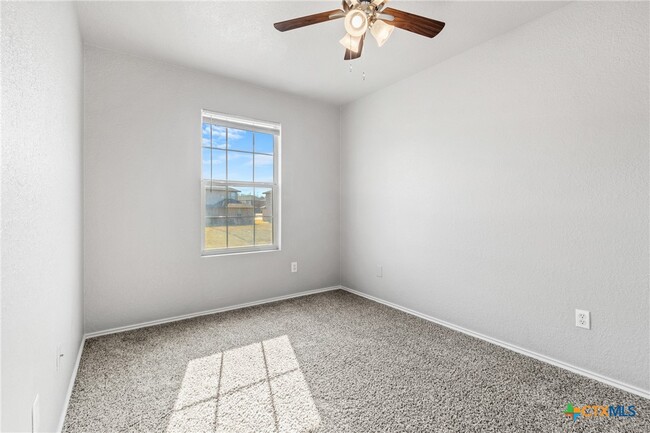 Building Photo - 4102 Terri Linn Dr