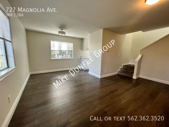 Building Photo - 727 Magnolia Ave