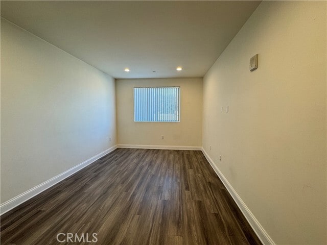 Building Photo - 14934 Burbank Blvd