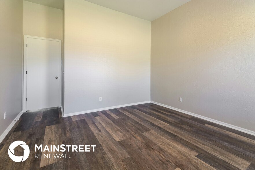 Building Photo - 8725 NW 85th St