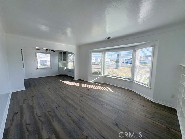 Building Photo - 4670 Riverside Dr