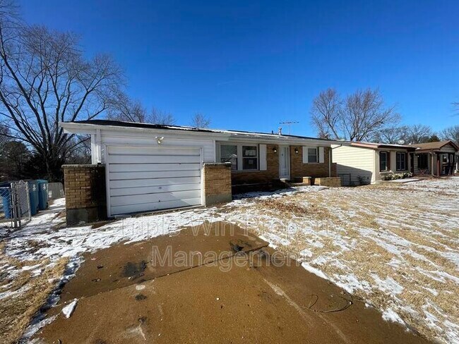 Building Photo - 11423 Ortega Dr