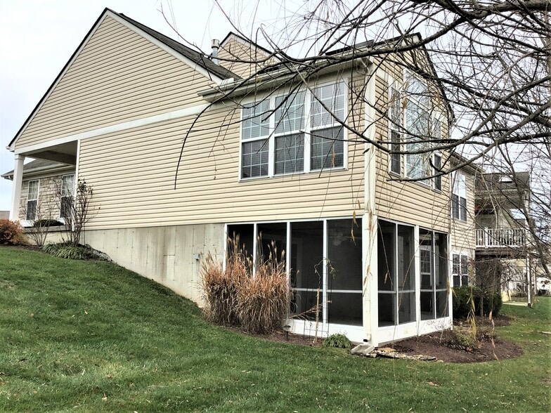 Building Photo - 5298 Fredericks Stand