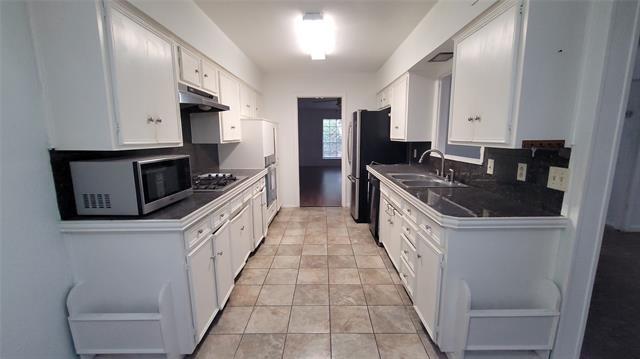 Building Photo - 7621 Dentcrest Dr