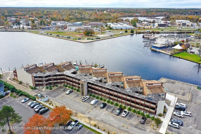 Building Photo - 77 E Water St