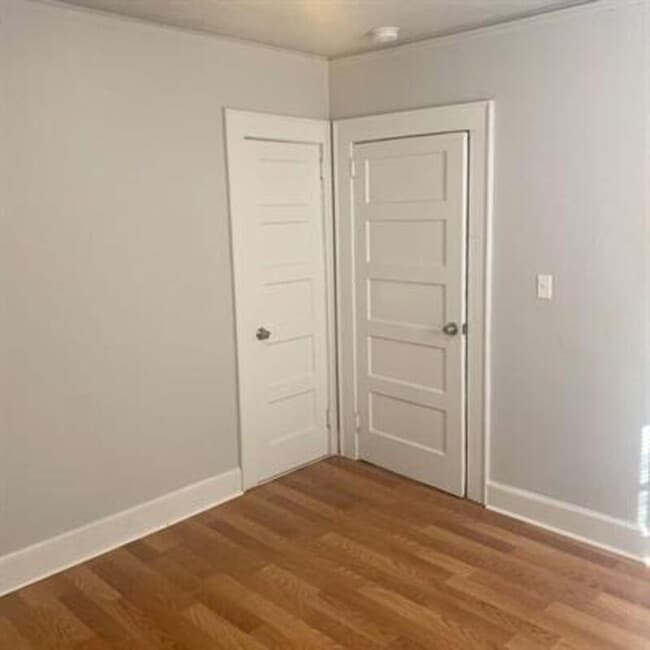 Building Photo - 129 N 11th St