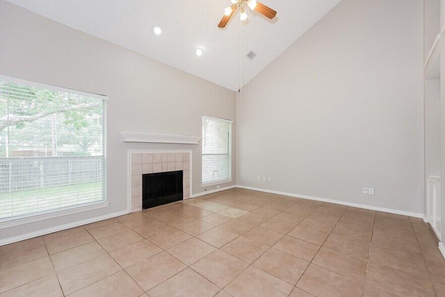 Building Photo - 4110 Baccarat Dr